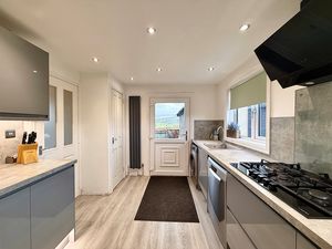 Photo 8- click for photo gallery